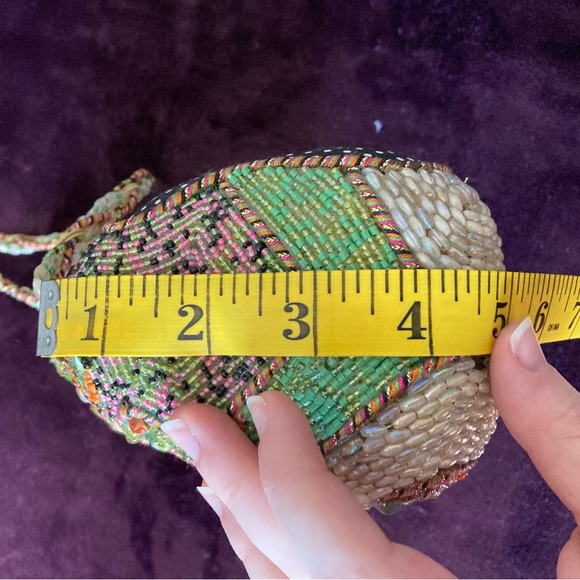 Floral Beaded Patchwork Mary Frances Handbag - Picture 11 of 11